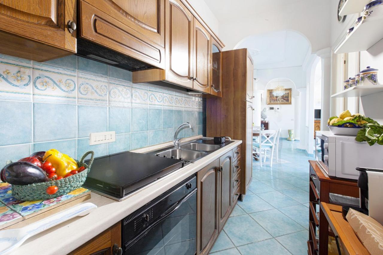 Amore Rentals - Appartamento Cielomare Sorrento Exterior foto