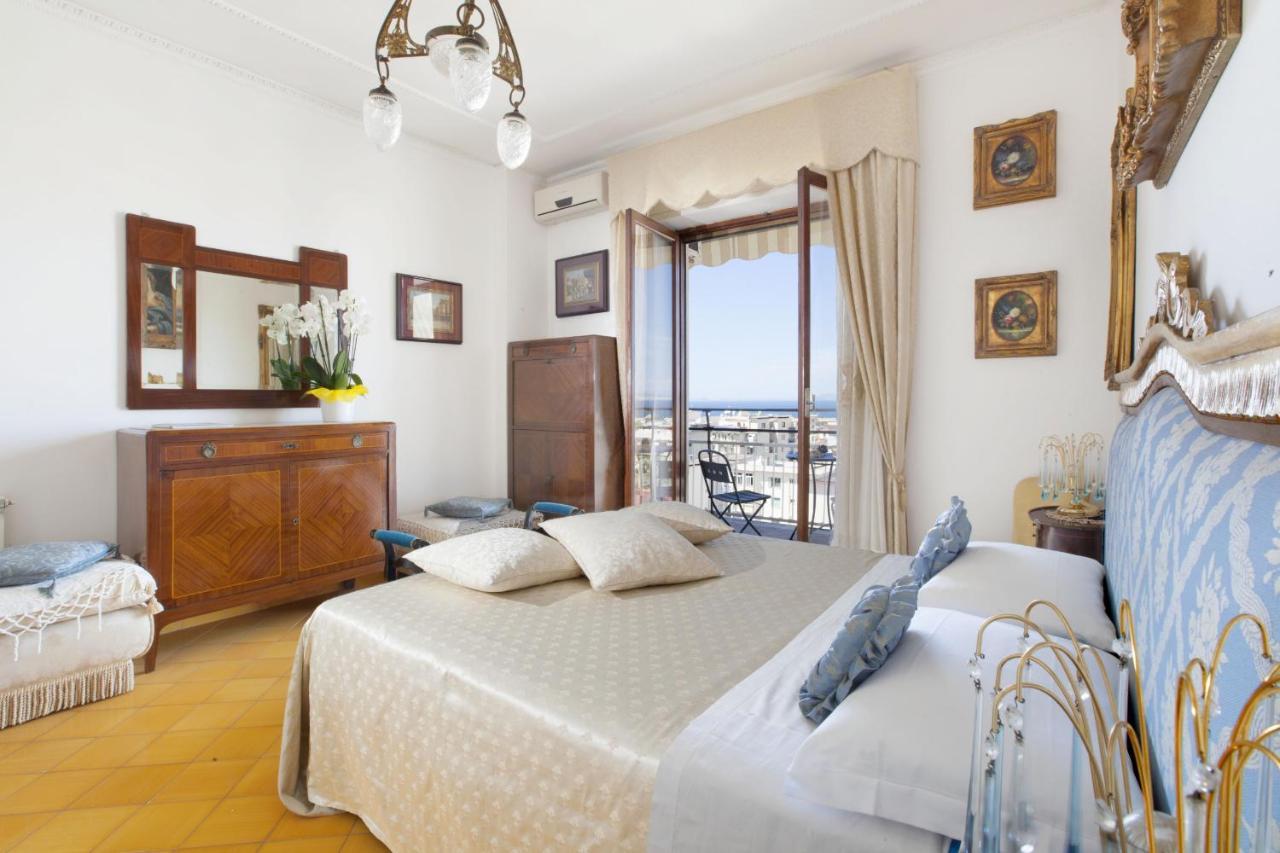 Amore Rentals - Appartamento Cielomare Sorrento Exterior foto